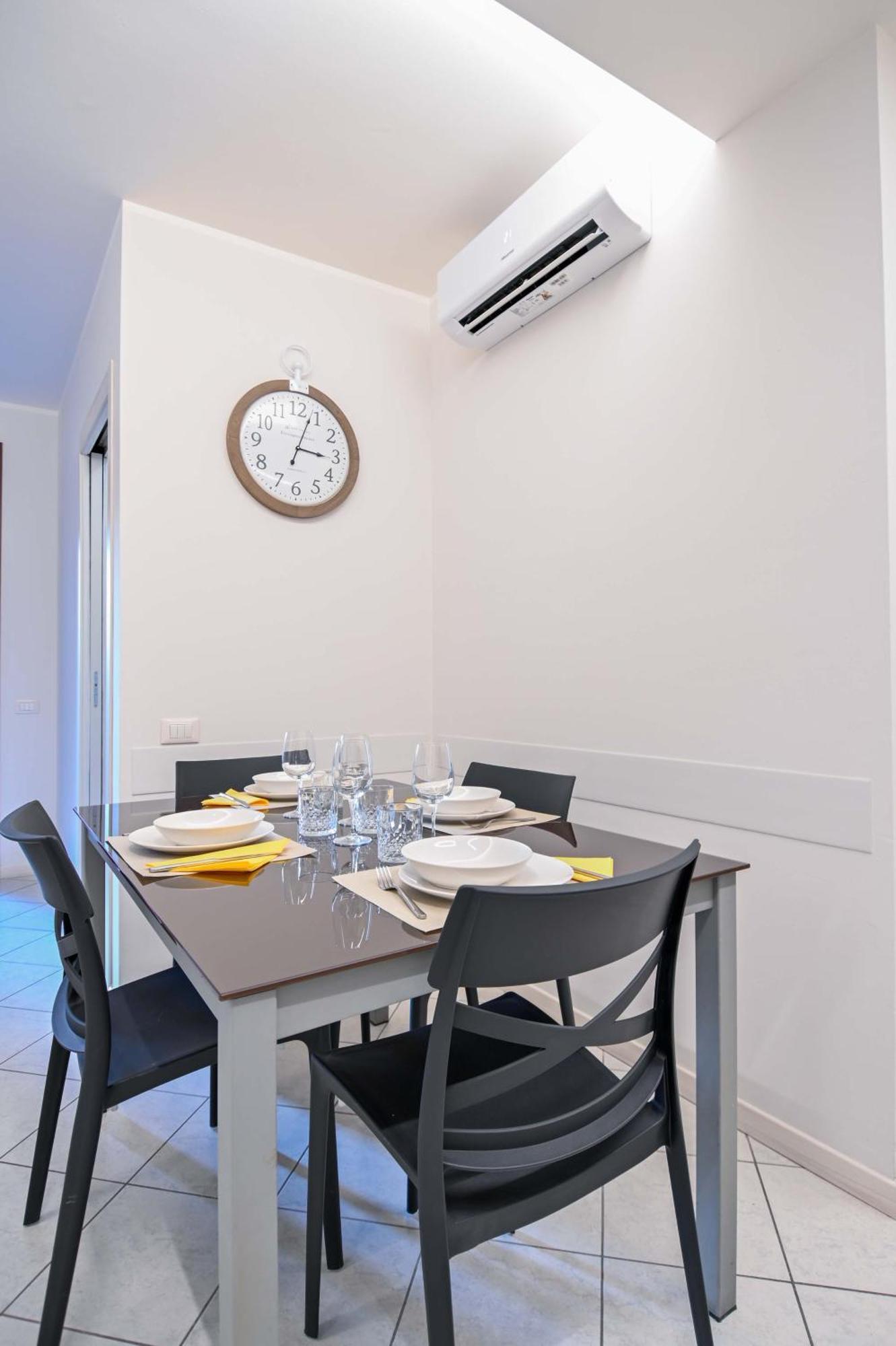 Apartamento Bilocale Chic, 10 Min Aeroporto Milano-Bergamo, Box Auto E Aria Condizionata Seriate Exterior foto